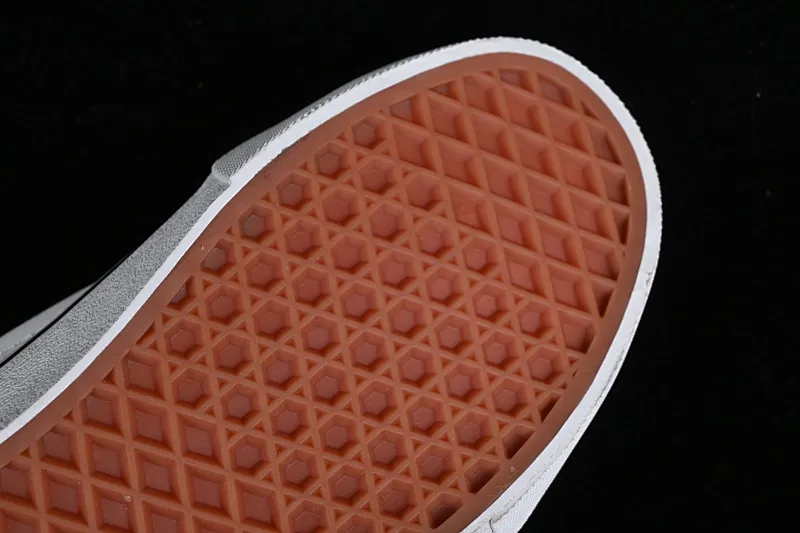 All categories Vans Vans series Vans Low Vans low-top Vans Knu-Skool high-end customized joint denim presbyopic bread shoes VN0009QC6BT